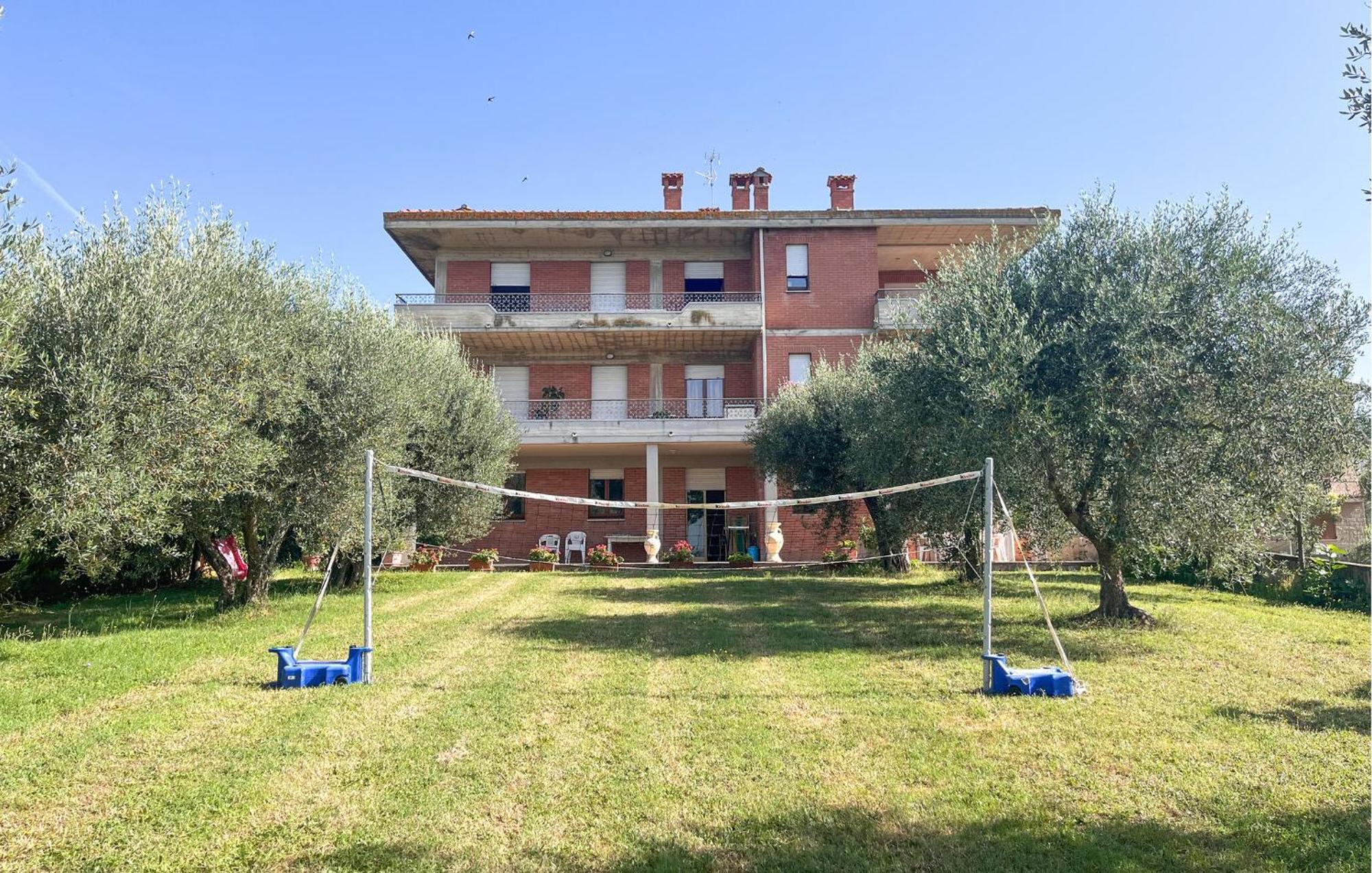 Lovely Apartment In Tuoro Sul Trasimeno With Wifi エクステリア 写真