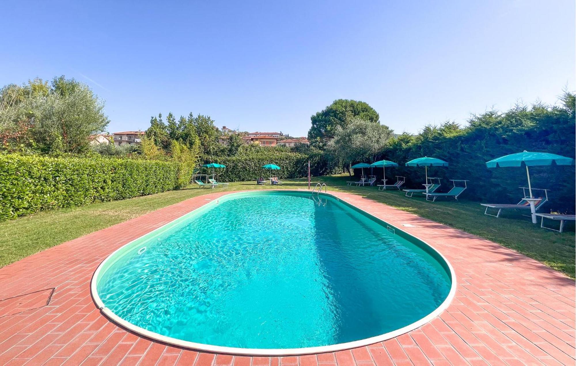 Lovely Apartment In Tuoro Sul Trasimeno With Wifi エクステリア 写真