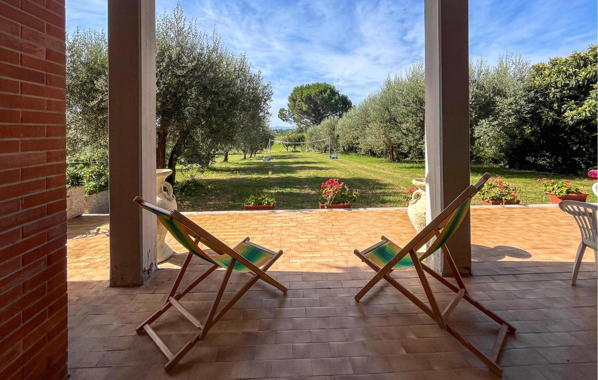 Lovely Apartment In Tuoro Sul Trasimeno With Wifi エクステリア 写真